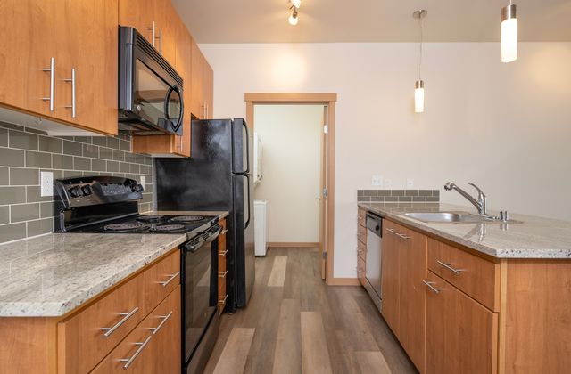 2 Bed 2 Bath Deluxe - 1,006 Sq Ft