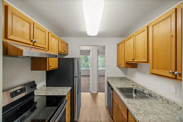 2 Bed 1 Bath Standard - 885 Sq Ft