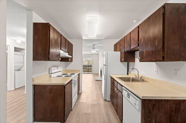 2x1 Standard - 900 SqFt