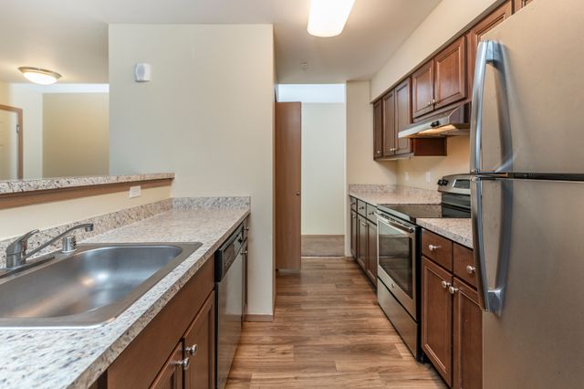 3 Bed 2 Bath - Deluxe - 1,250 Sq Ft