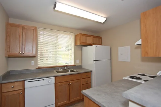 2 Bedroom - Income Restriction