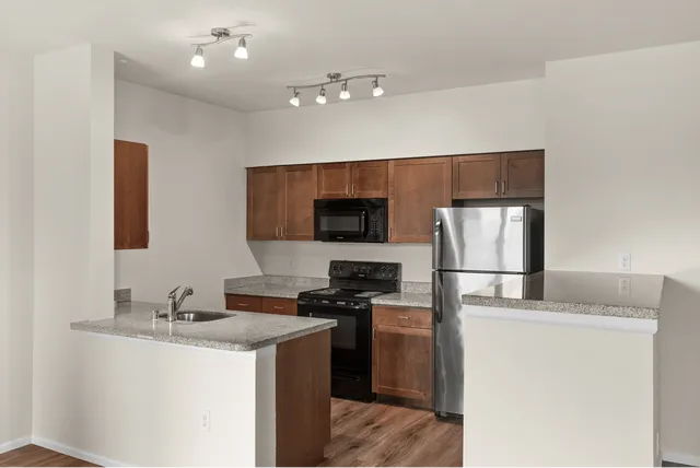 2 Bed 2 Bath Standard - 1,101 Sq Ft