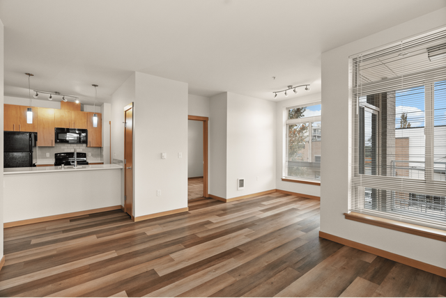 2 Bed 1 Bath Economy - 852 Sq Ft