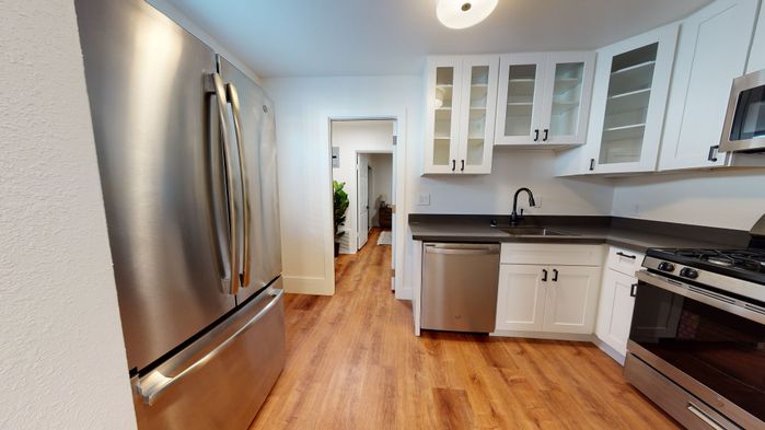 Fully Remodeled Shared Kitchen