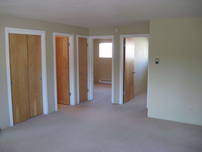 2 bedroom, 1 bathroom