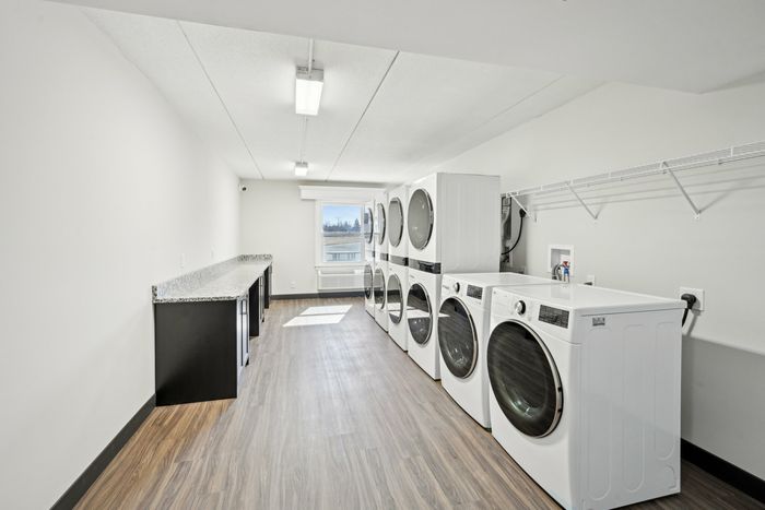 Building 2000 - Laundry