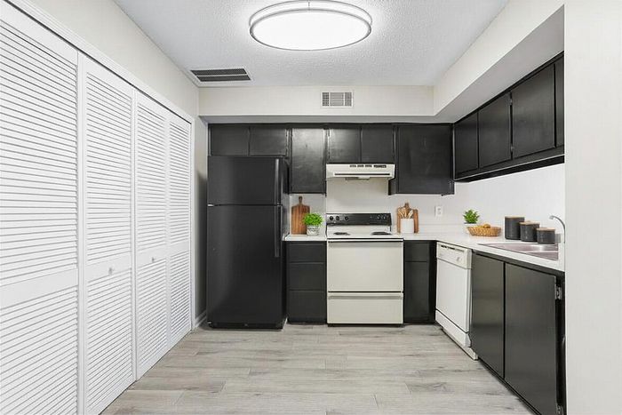 Timberland Lofts Kitchen