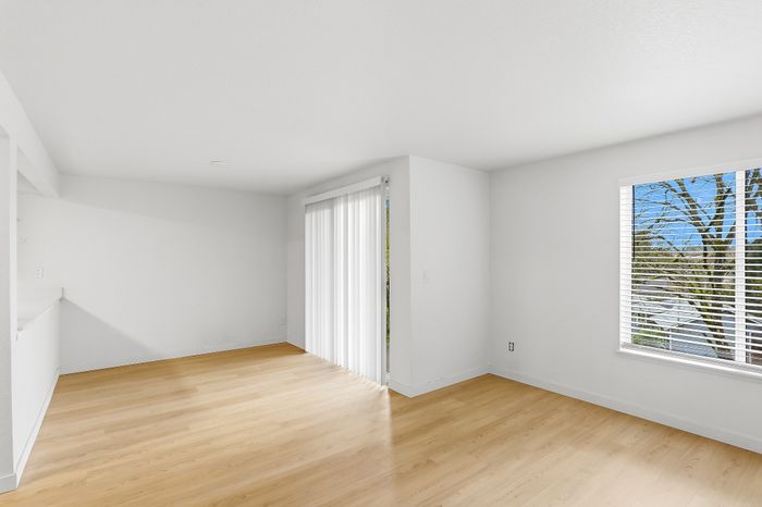 The Finch Unit E57 Living Room & Dining Room