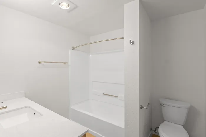 The Finch Unit A02 Bathroom