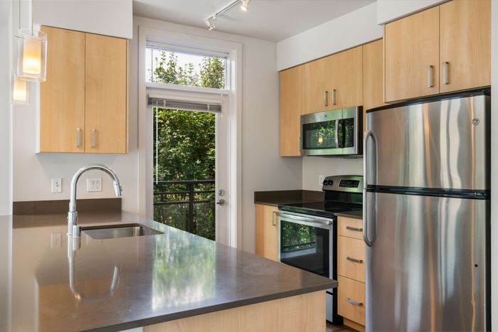 2x2 kitchen