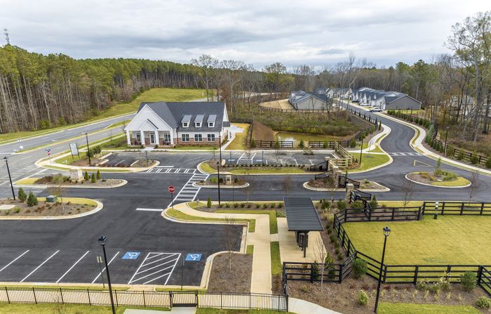 Cottage-style homes with landscaped yards in Cartersville, Georgia