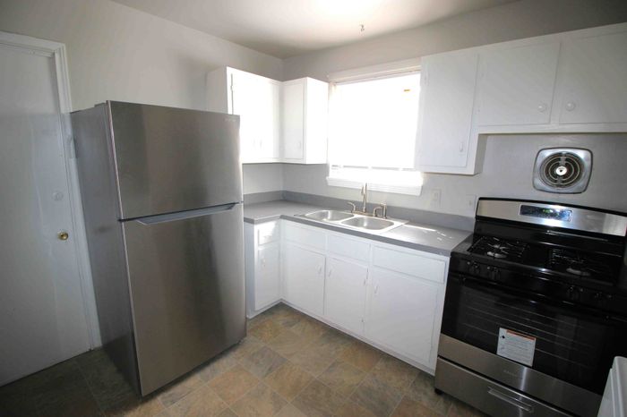 New Castle 2 BR