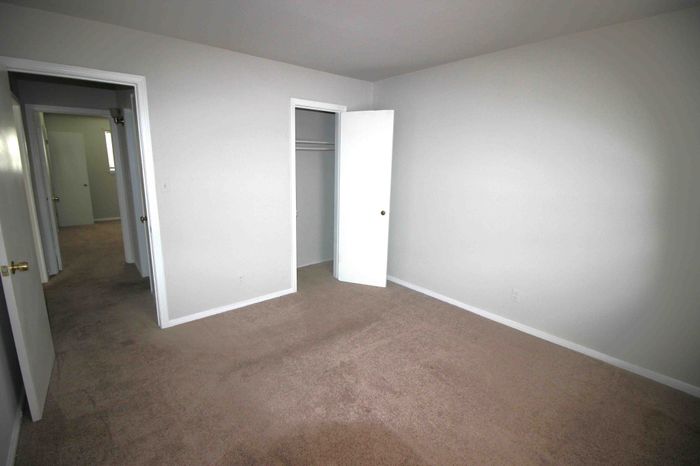 New Castle 2 BR Bedroom