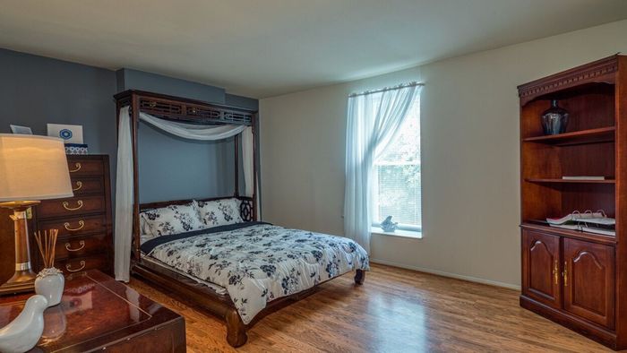 Ivy Gates Bedroom