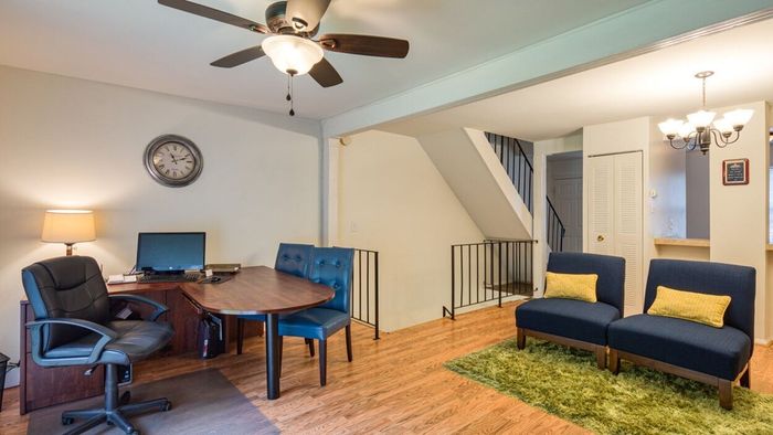 Ivy Gates living room/dining space