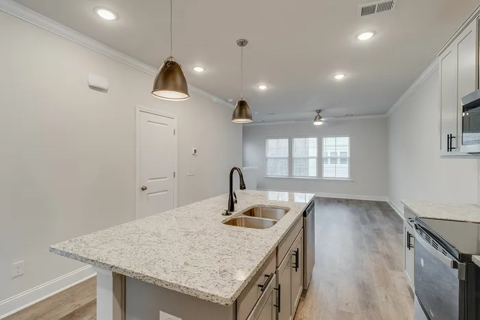 Kitchen with large island