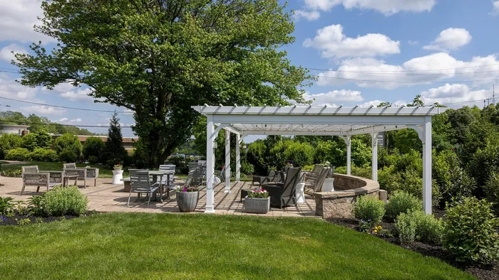 Outdoor lounge