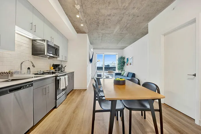 3B2B Furnished Unit