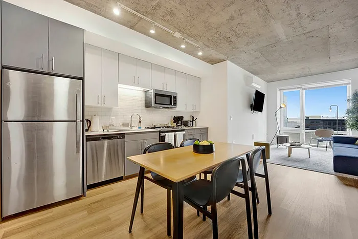 3B2B Furnished Unit