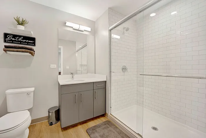 3B2B Furnished Unit