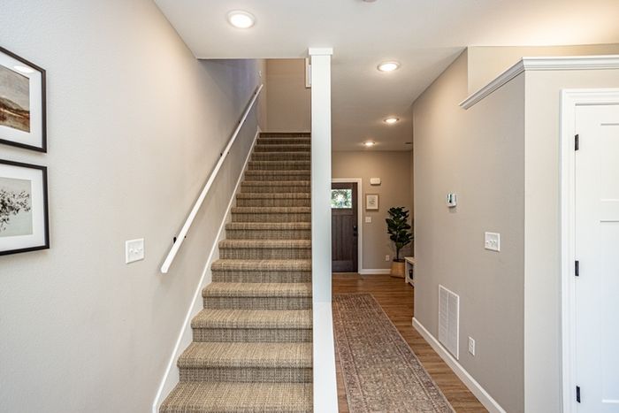Stairs to UL