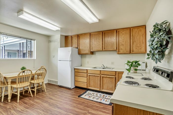 Bountiful Court Apartments