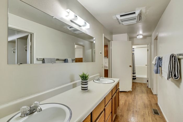 Bountiful Court Apartments