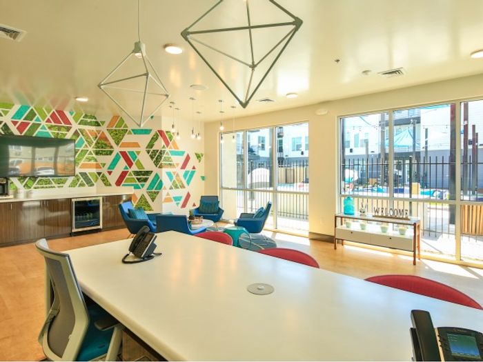 campus-walk-leasing-office-desk