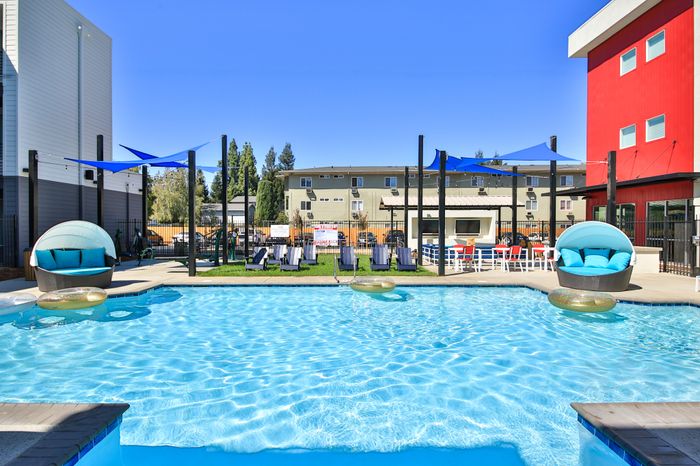 Outdoor - Pool 2