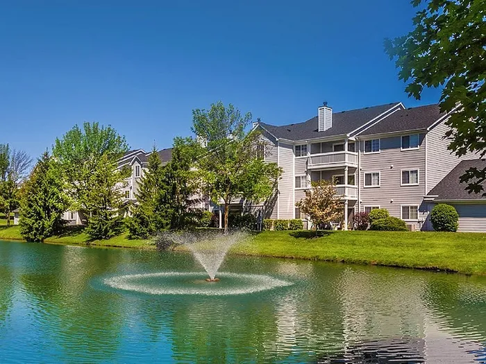 Water and faountain view at Eagle Chase partments