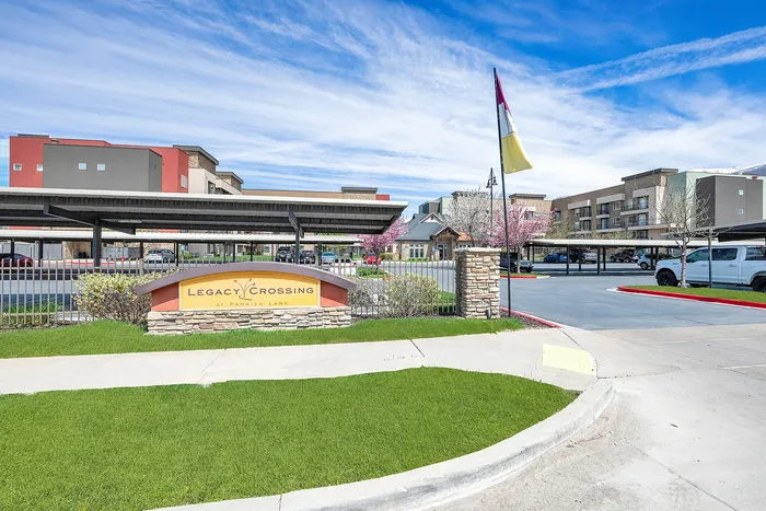 Legacy Crossing Apartments