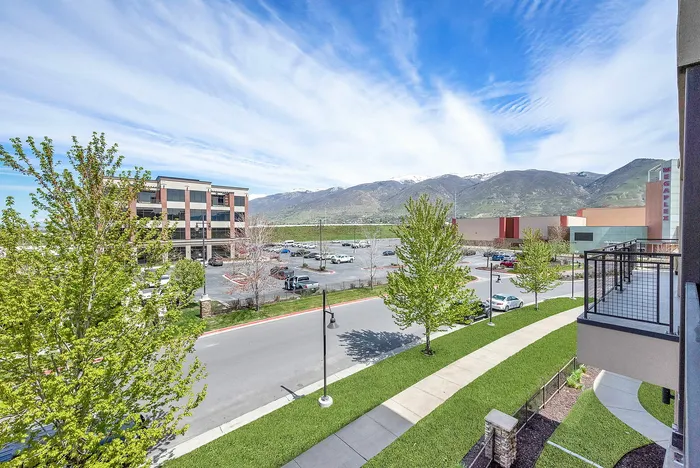 Legacy Crossing Apartments