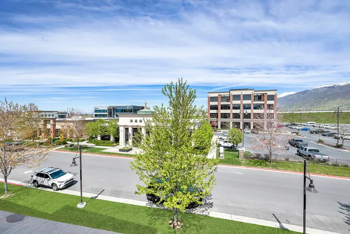 Legacy Crossing Apartments
