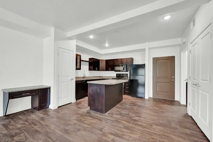 Legacy Crossing Apartments