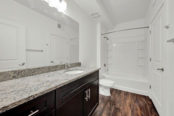 Legacy Crossing Apartments