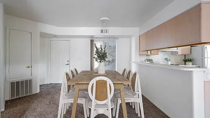 3x3 dining staged