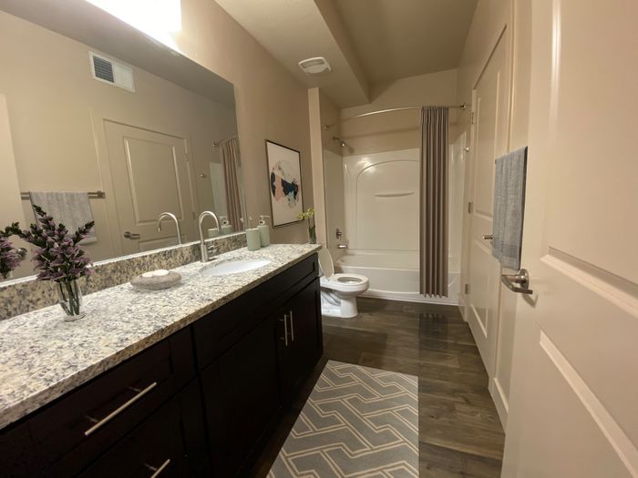 Legacy Crossing Apartments in Centerville, Utah