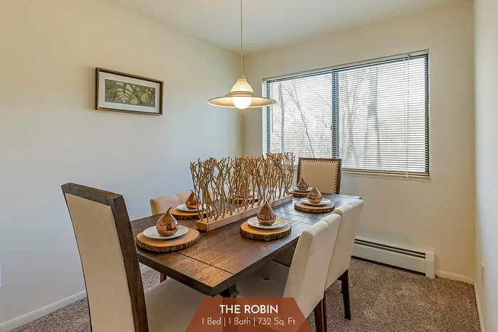 The Robin - Dining