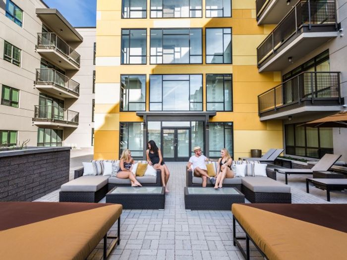 Modern Downtown Phoenix Apartment Homes At iLuminate Apartments