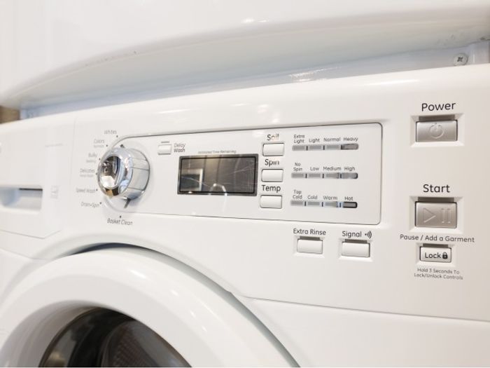 In-Unit Washer & Dryer At iLuminate Apartments In Phoenix, AZ