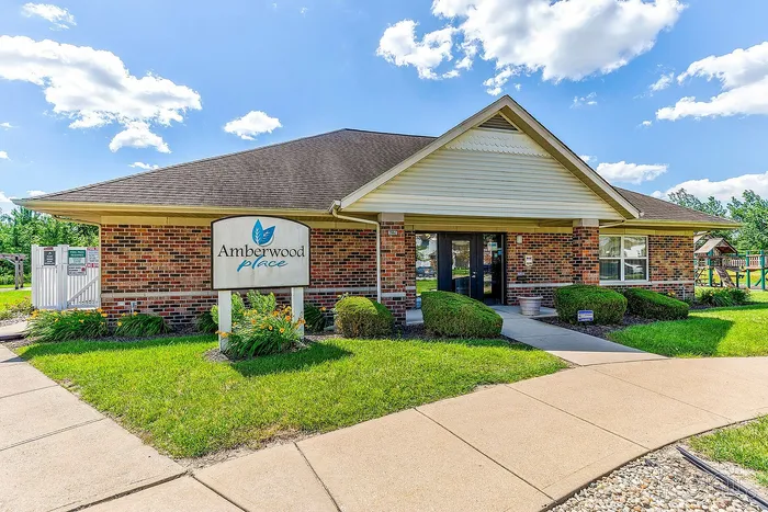 amberwood place leasing office kokomo