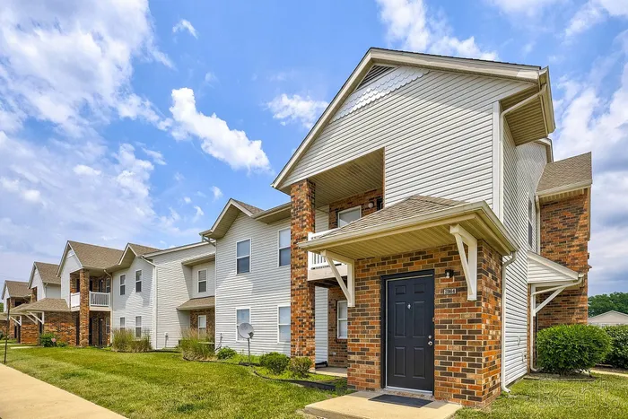 Building Exterior amberwood apartments