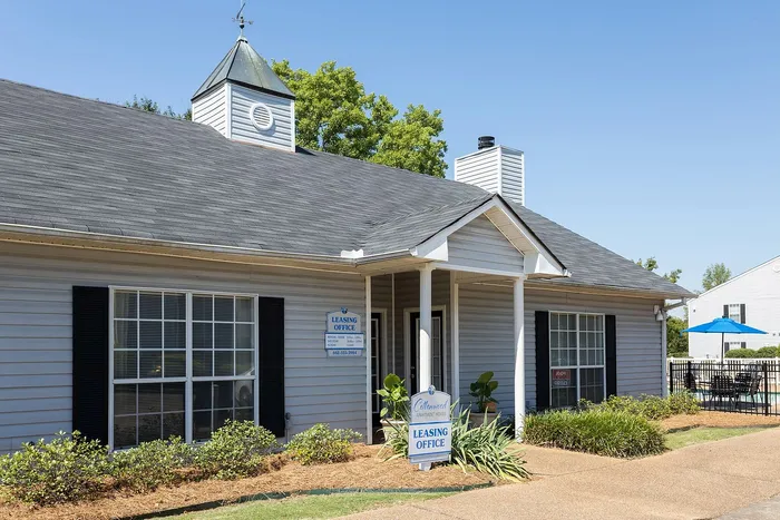Leasing Office cottonwood apartments