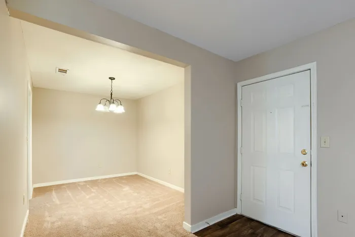 Dining Area cottonwood apartments