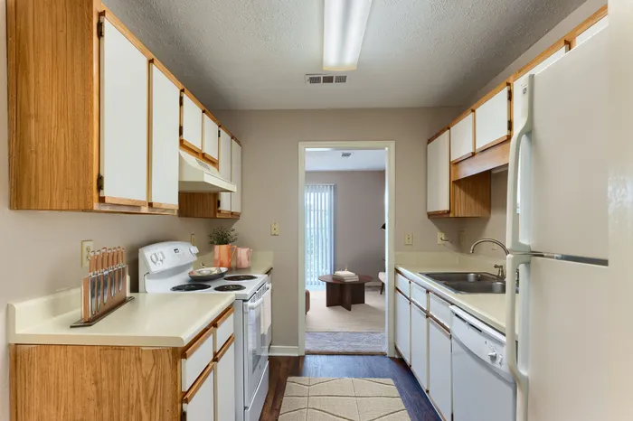 Kitchen cottonwood apartments