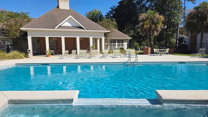 Staten Crossing - Outdoor Pool