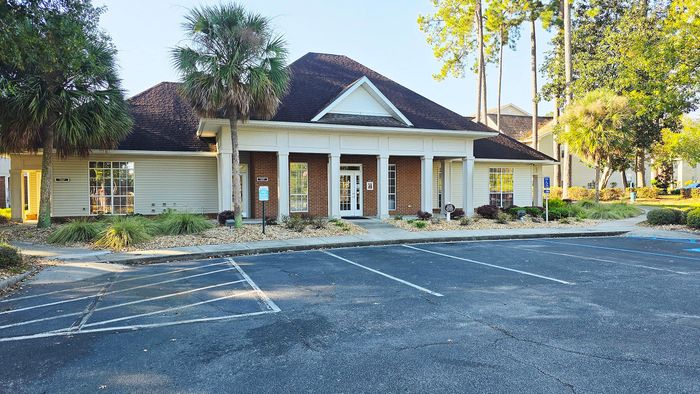 Staten Crossing - Clubhouse Exterior