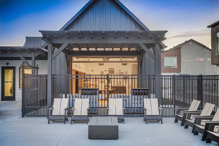 Hawthorne - Outdoor Lounge