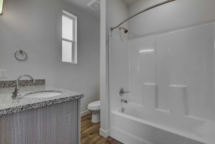 Hawthorne - Unit Bathroom