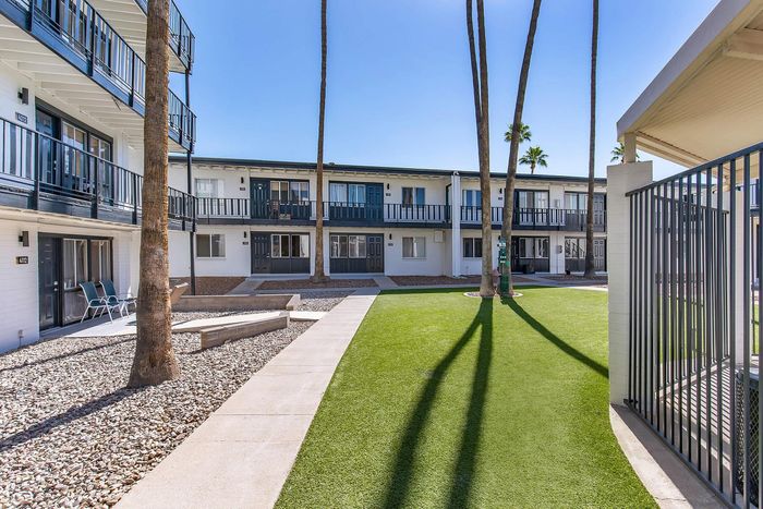 Apartment balconies overlooking the landscaped courtyard at Miramonte on 3rd, Tucson AZ
